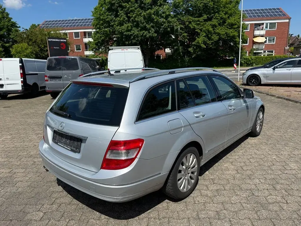 Second-hand Mercedes C220 170 CP (125 kW) 2008 Argintiu Break