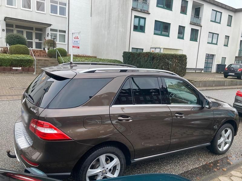 Gebraucht Mercedes ML350 258 PS (189 kW) 2014 Braun SUV