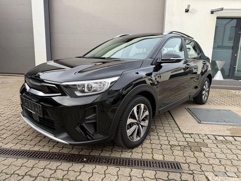Gebraucht Kia Stonic Vision 99 PS (72 kW) 2022 Schwarz SUV