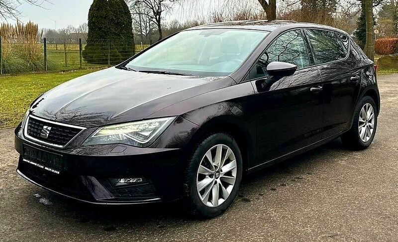 Schwarz Gebraucht 2017 Seat Leon Style Limousine | 9.700 € (Fairer Preis) - Bild 1/4