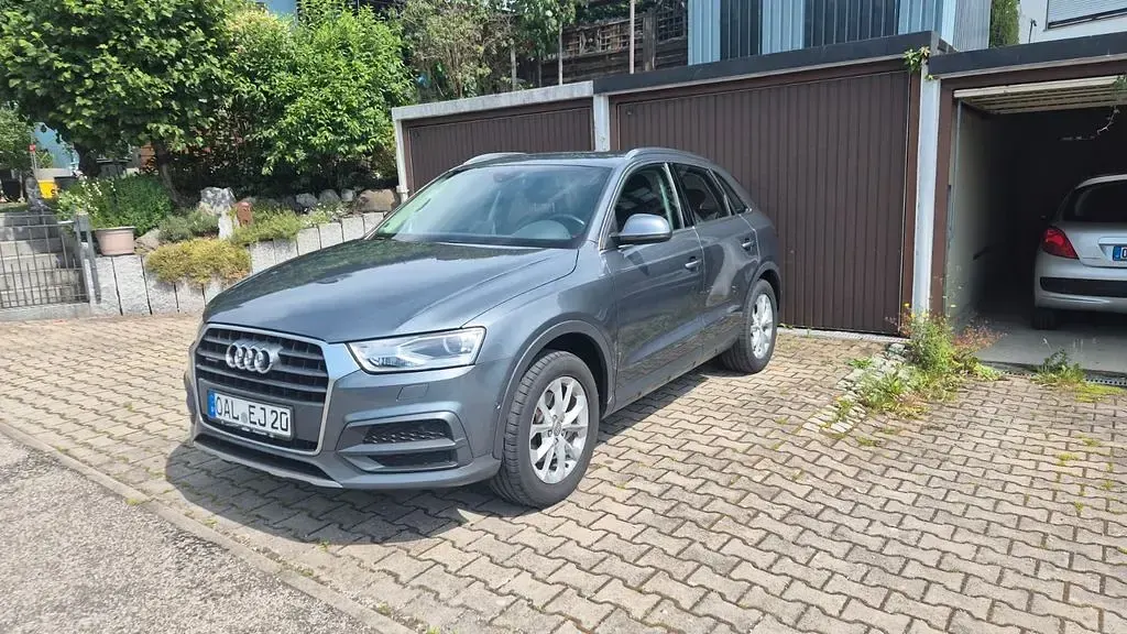 Gebraucht Audi Q3 Ambiente 184 PS (135 kW) 2018 Grau SUV