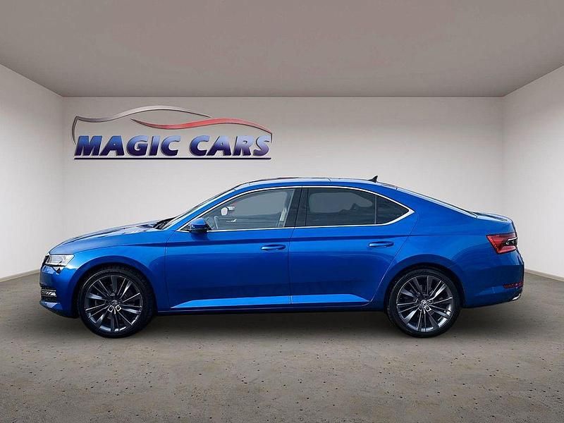Gebraucht Skoda Superb Style 272 PS (200 kW) 2020 Blau Limousine