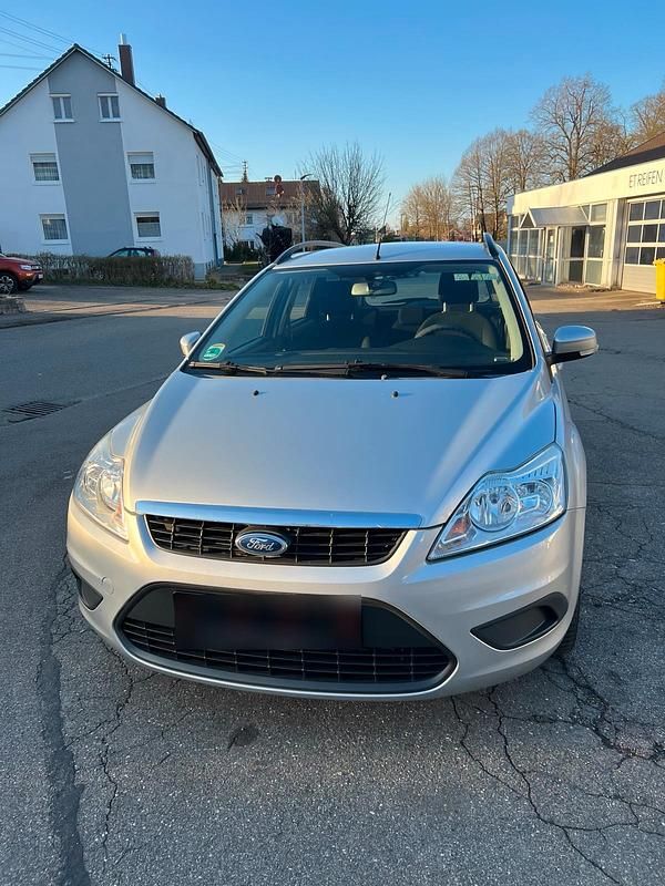 Gebraucht Ford Focus 101 PS (74 kW) 2011 Silber Kombi