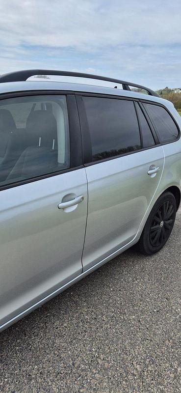Gebraucht VW Golf V 105 PS (77 kW) 2009 Silber Kombi