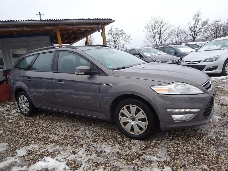 Gebraucht Ford Mondeo Trend 140 PS (102 kW) 2011 Braun Kombi
