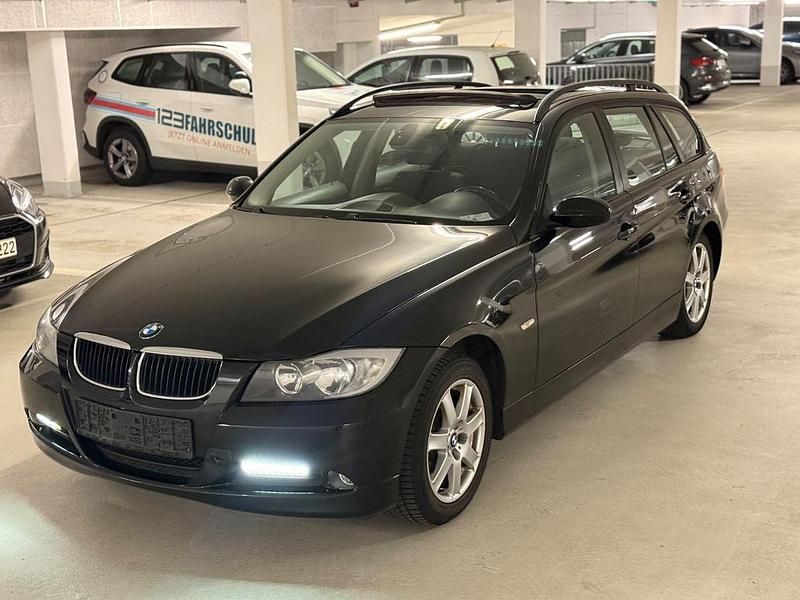Gebraucht BMW 318 129 PS (94 kW) 2006 Schwarz Kombi