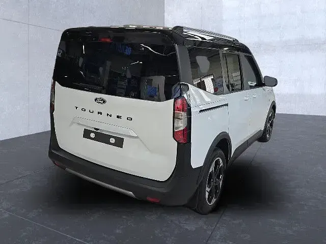 Neu Ford Tourneo Courier Active 125 PS (91 kW) 2025 Van / Kleinbus