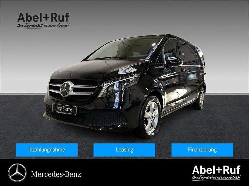 Schwarz Gebraucht 2023 Mercedes V300 Avantgarde Van / Kleinbus | 56.689 € (Guter Preis) - Bild 1/4