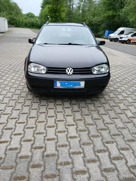 Gebraucht VW Golf IV Edition 116 PS (85 kW) 2001 Schwarz Kombi