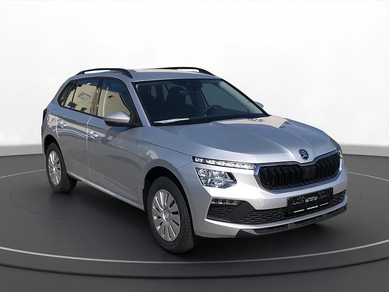 Gebraucht Skoda Kamiq Essence 116 PS (85 kW) 2025 Brilliant silber SUV