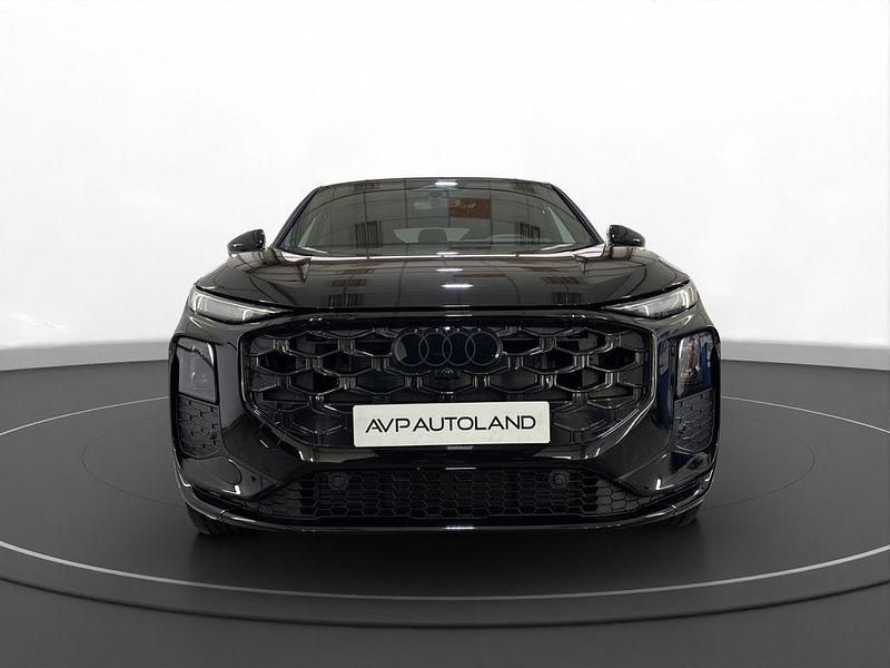 Neu Audi Q3 Sportback Sport 150 PS (110 kW) 2025 Schwarz SUV