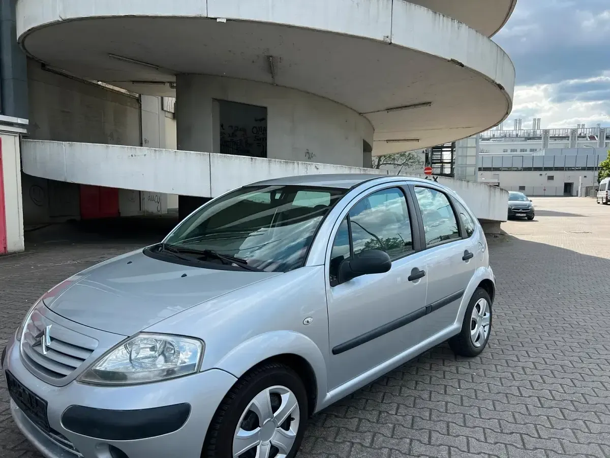 Gebraucht Citroën C3 73 PS (53 kW) 2005 Silber Kleinwagen