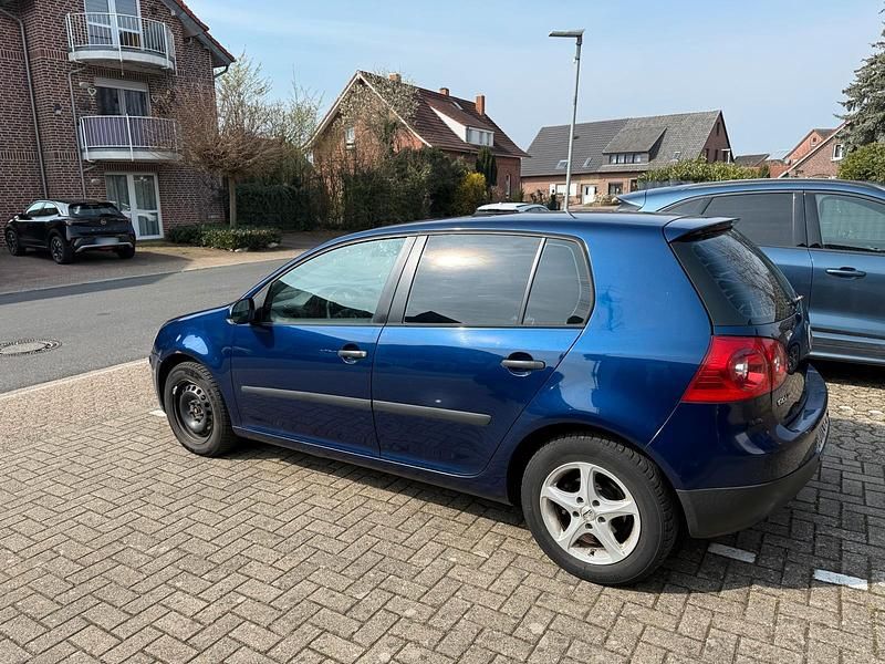 Gebraucht VW Golf IV 110 PS (80 kW) 2004 Blau Limousine