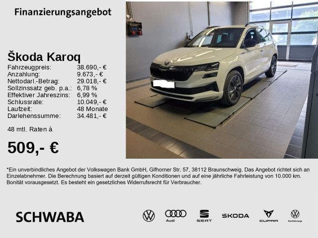 Moonweiß perleffekt Gebraucht 2024 Skoda Karoq SportLine SUV | 38.690 € (Fairer Preis) - Bild 1/4