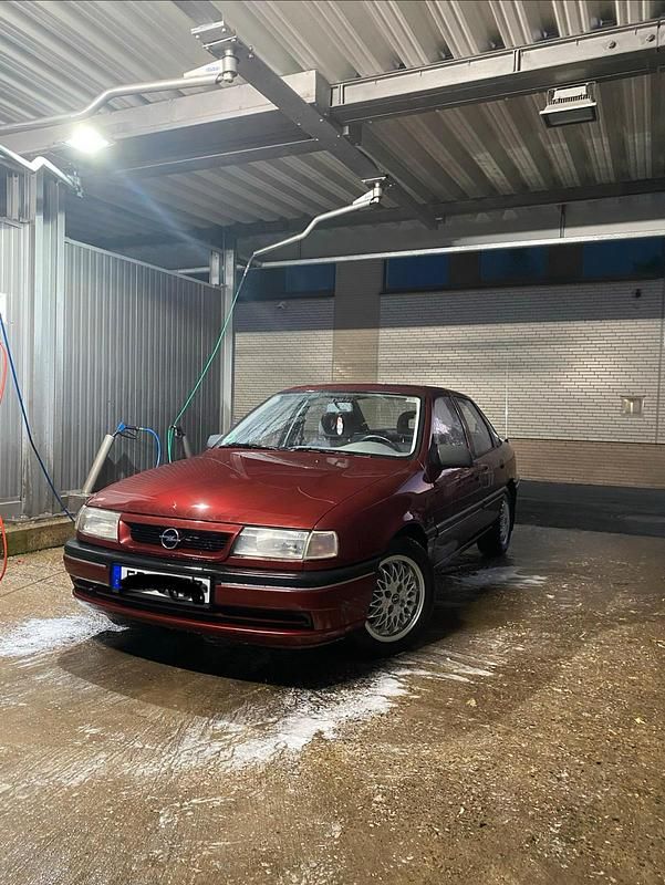Gebraucht Opel Vectra 90 PS (66 kW) 1993 Rot Limousine