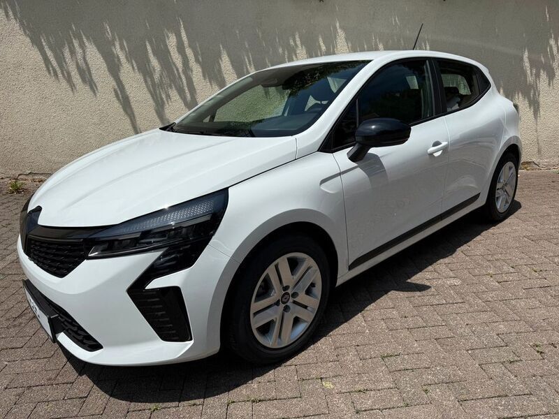 Neu Renault Clio V Evolution 91 PS (66 kW) 2025 Weiß (arktisweiß) Limousine