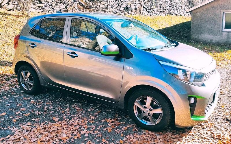 Grau Gebraucht 2023 Kia Picanto Vision Kleinwagen | 12.600 € (Fairer Preis) - Bild 1/4