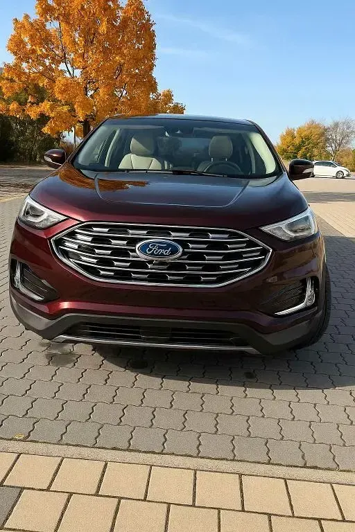 Second-hand Ford Edge Titanium 280 CP (205 kW) 2019 Roșu SUV