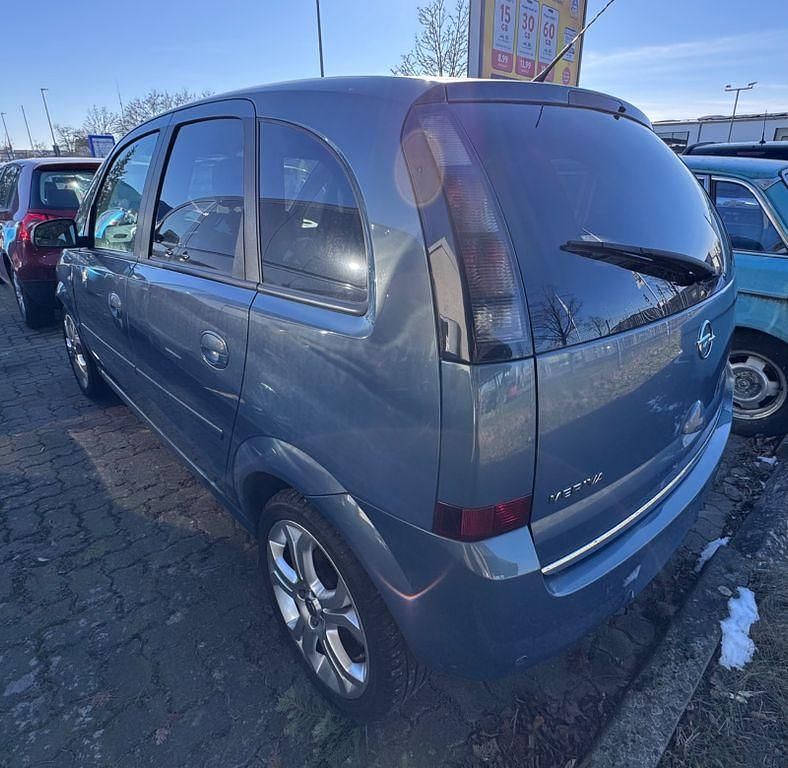 Gebraucht Opel Meriva Cosmo 125 PS (91 kW) 2006 Silber Van / Kleinbus