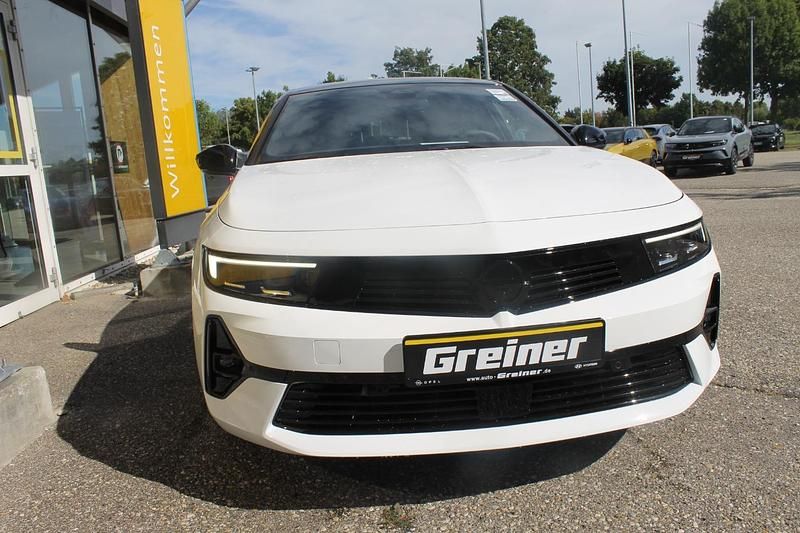 Gebraucht Opel Astra 131 PS (96 kW) 2025 Arktis weiß Limousine