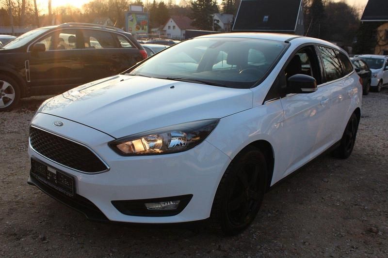Gebraucht Ford Focus 101 PS (74 kW) 2016 Weiß Kombi