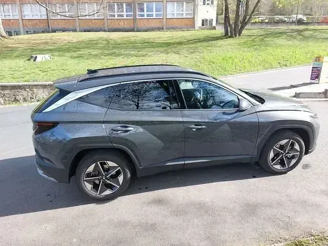 Gebraucht Hyundai Tucson Select 180 PS (132 kW) 2025 Grau SUV