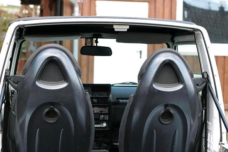 Second-hand Suzuki Samurai 70 CP (51 kW) 1995 Alb SUV