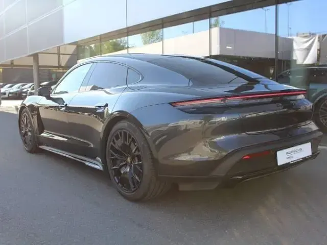 Gebraucht Porsche Taycan GTS 439 kW (598 PS) 2023 Vulkangraumetallic Limousine