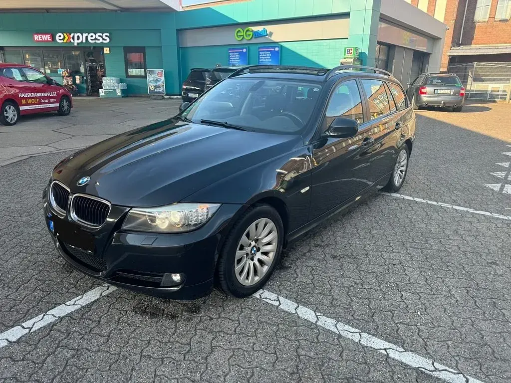 Gebraucht BMW 318 Comfort Edition 143 PS (105 kW) 2009 Schwarz Limousine