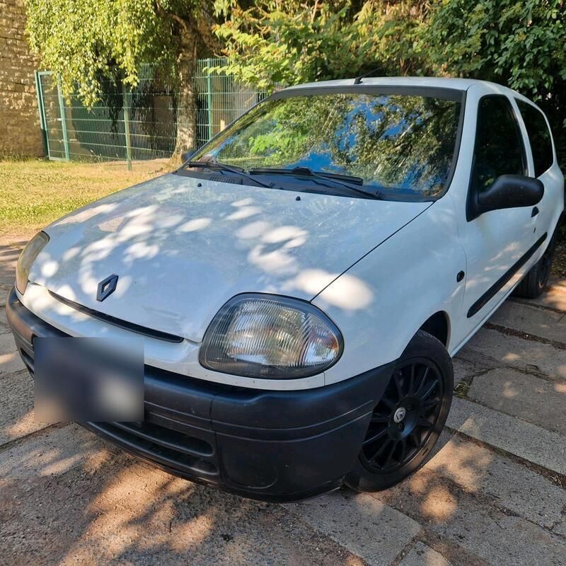 Weiß Gebraucht 1998 Renault Clio II Kleinwagen | 690 € (Fairer Preis) - Bild 1/4