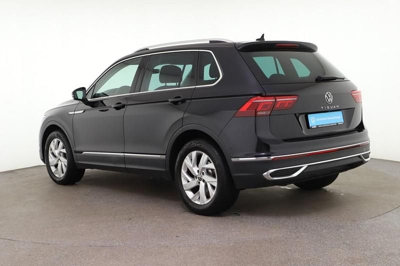 Gebraucht VW Tiguan Elegance 150 PS (110 kW) 2022 Deep black perleffekt SUV