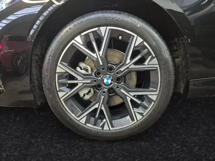 Gebraucht BMW 120 M Sport 170 PS (125 kW) 2026 Saphirschwarz metallic Kleinwagen