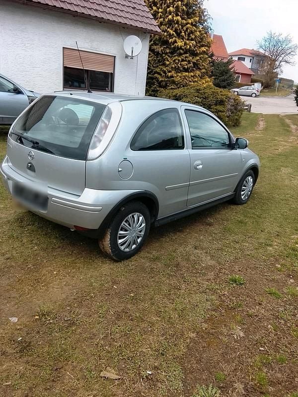 Gebraucht Opel Corsa 60 PS (44 kW) 2005 Grau Kleinwagen