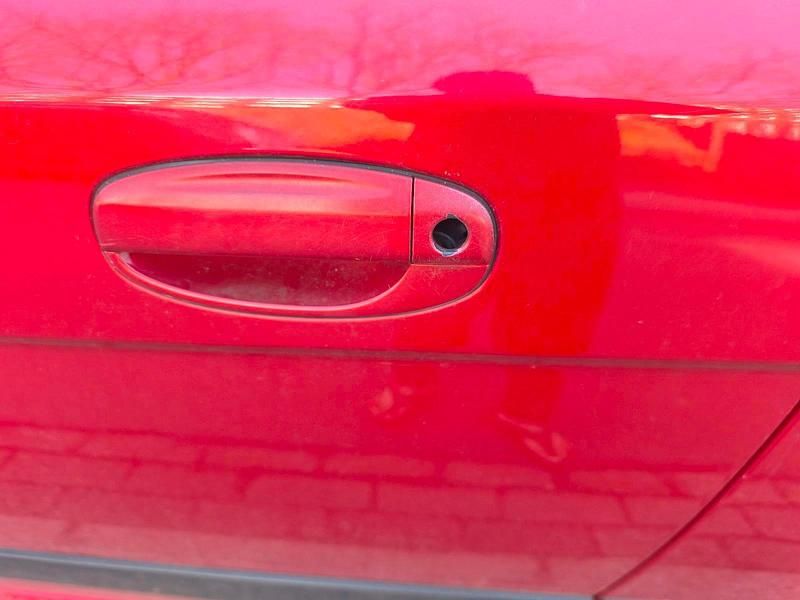 Gebraucht Chevrolet Aveo 84 PS (61 kW) 2009 Rot Kleinwagen