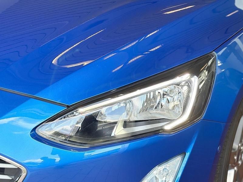 Gebraucht Ford Focus Cool & Connect 101 PS (74 kW) 2019 Blau Limousine