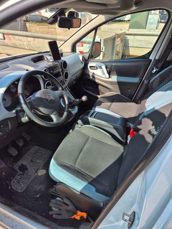 Gebraucht Citroën Berlingo SELECTION 114 PS (83 kW) 2012 Weiß Van / Kleinbus