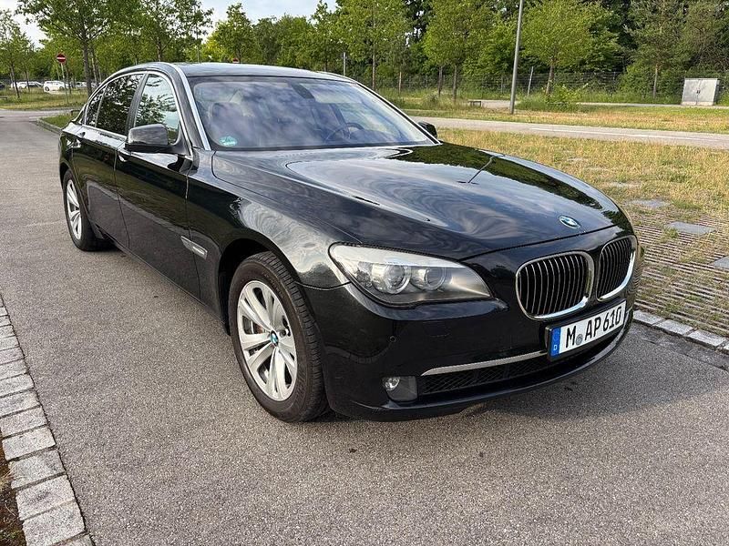 Schwarz Gebraucht 2009 BMW 750L Limousine | 22.500 € (Teuer) - Bild 1/4