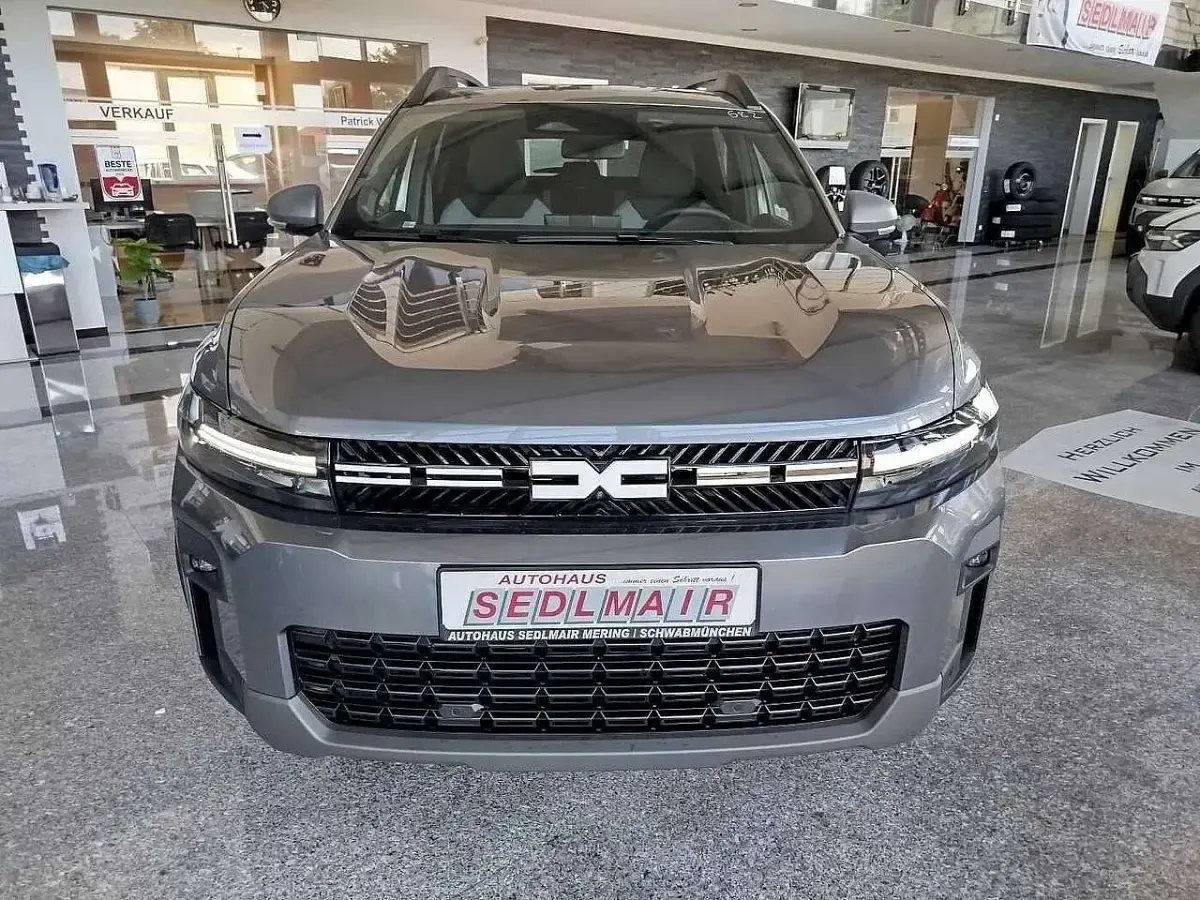 Neu Dacia Bigster Journey 154 PS (113 kW) 2026 Dolomitgrau SUV