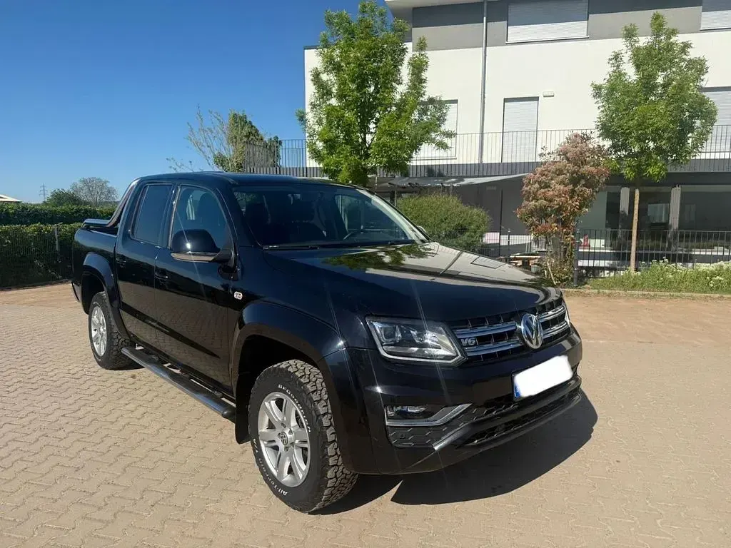 Second-hand VW Amarok 204 CP (150 kW) 2016 Negru Pickup
