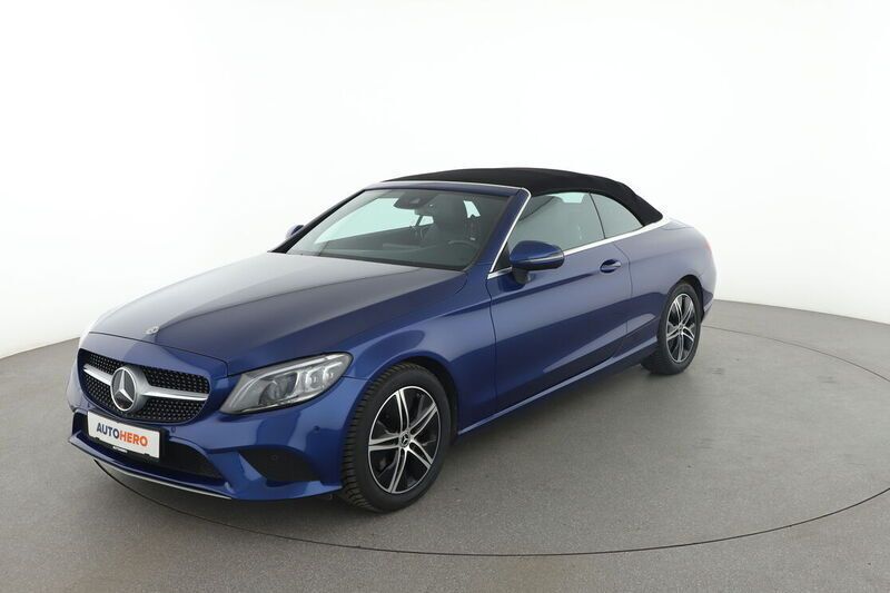 Blau Gebraucht 2018 Mercedes C220 Cabrio | 32.180 € (Fairer Preis) - Bild 1/4