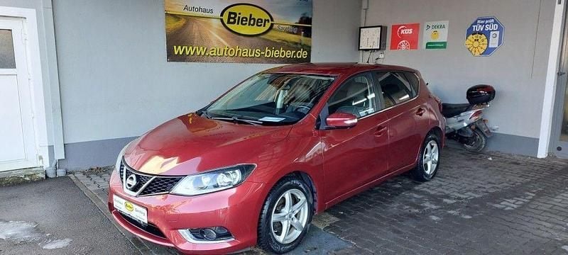 Gebraucht Nissan Pulsar Tekna 190 PS (139 kW) 2016 Rot Limousine