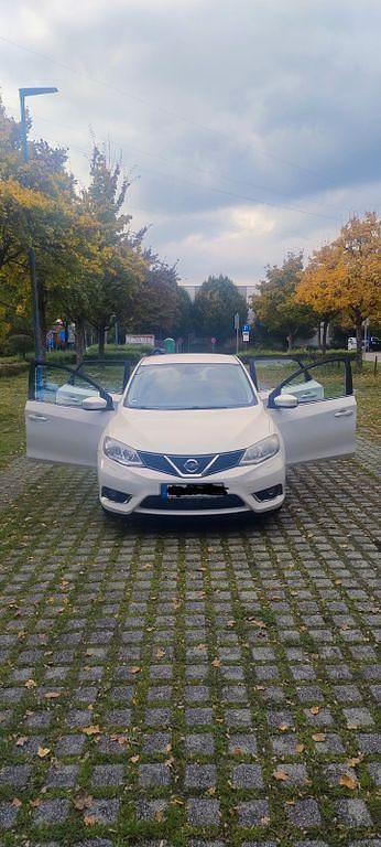 Gebraucht Nissan Pulsar Acenta 116 PS (85 kW) 2015 Weiß Kleinwagen