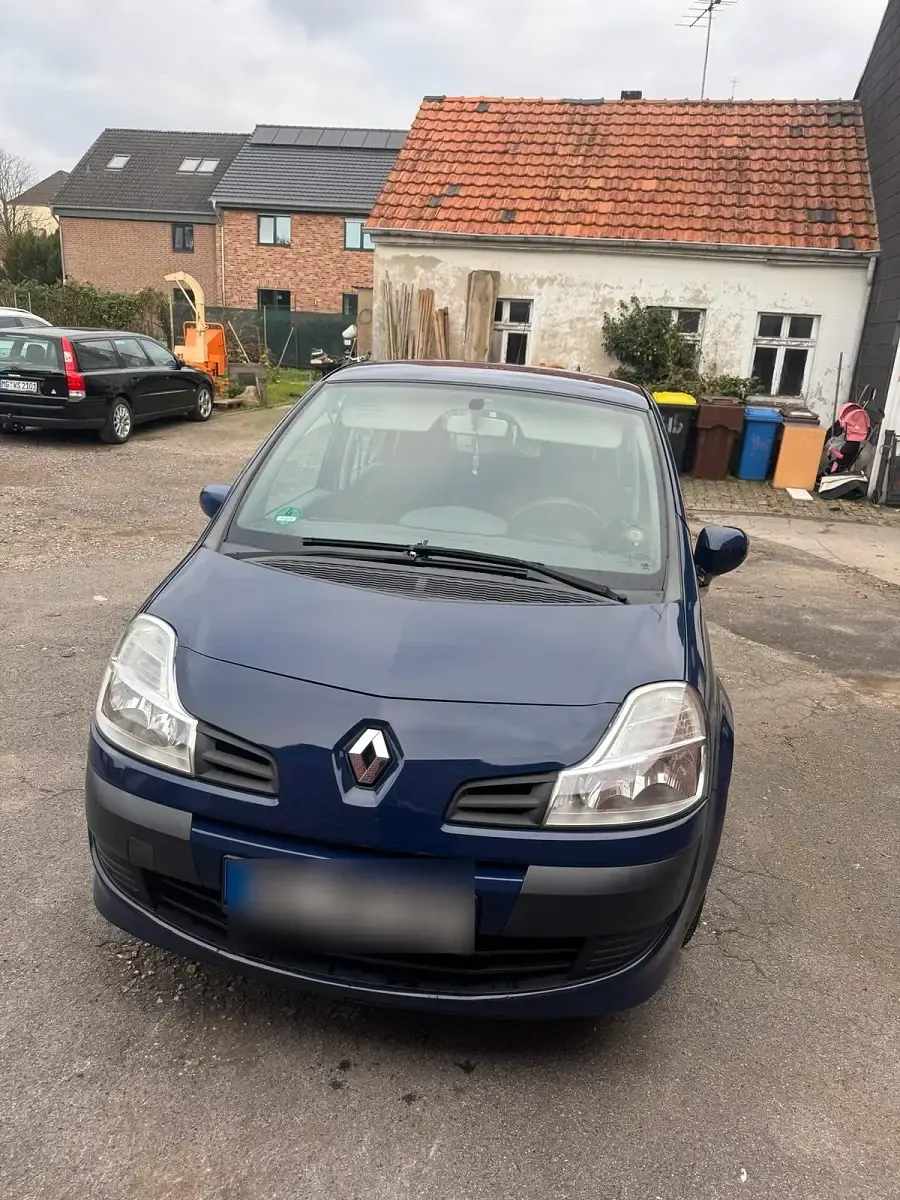Usado Renault Modus 75 HP (55 kW) 2010 Azul Monovolume