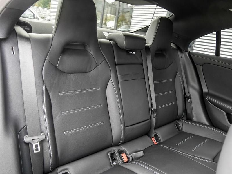 Gebraucht Mercedes CLA220 AMG 190 PS (139 kW) 2024 Weiss polarweiß Limousine