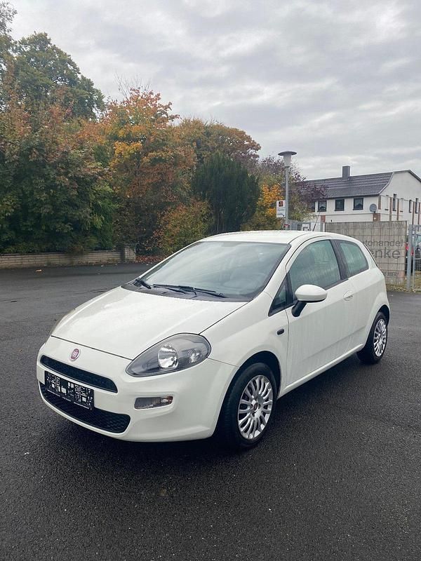 Schwarz Gebraucht 2012 Fiat Punto Easy Kleinwagen | 4.800 € (Etwas zu teuer) - Bild 1/4