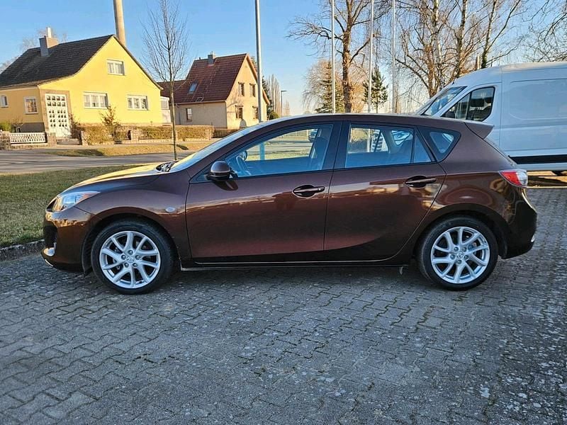 Gebraucht Mazda 3 105 PS (77 kW) 2012 Braun Limousine