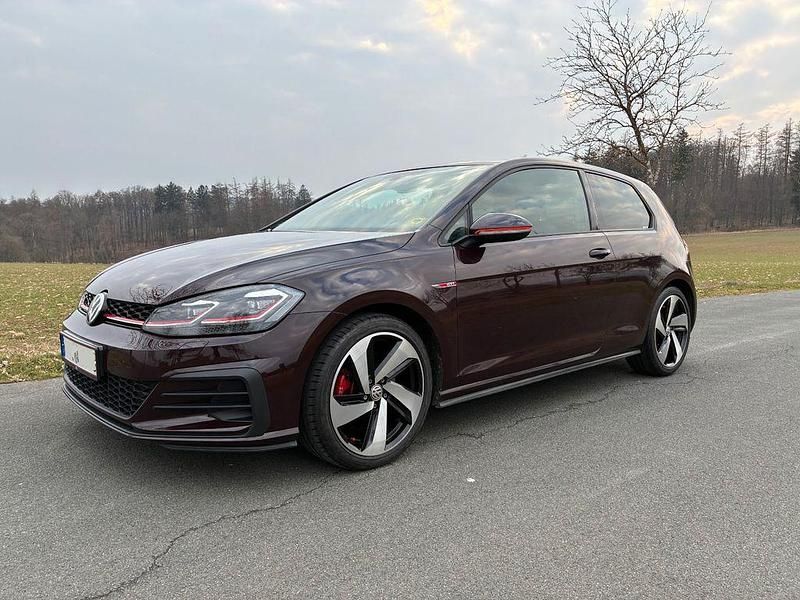 Gebraucht VW Golf VII GTI 230 PS (169 kW) 2017 Schwarz Limousine