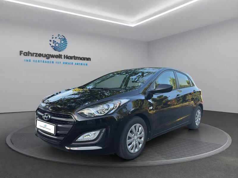 Schwarz Gebraucht 2016 Hyundai i30 Limousine | 9.990 € (Fairer Preis) - Bild 1/4