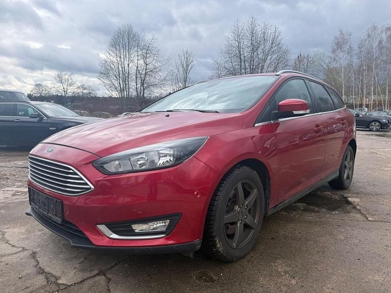Gebraucht Ford Focus Titanium 150 PS (110 kW) 2018 Rot Kombi