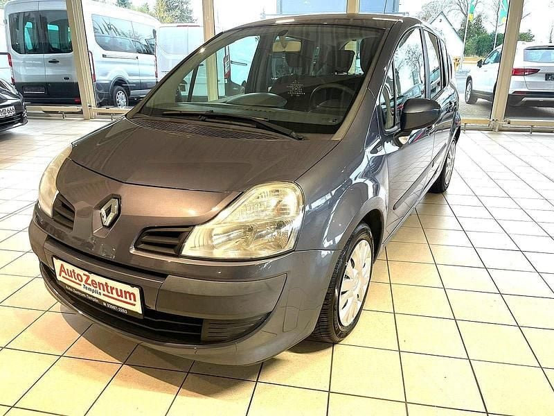 Grau Gebraucht 2012 Renault Grand Scénic III Van / Kleinbus | 5.899 € - Bild 1/4